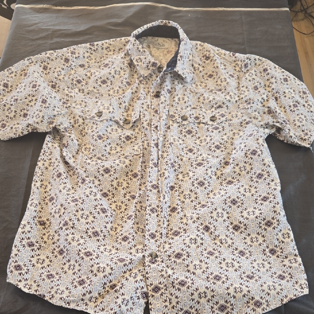 Men's Casual Button Down Shirt - White and Black Pattern